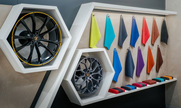 Lamborghini Showroom Accessories