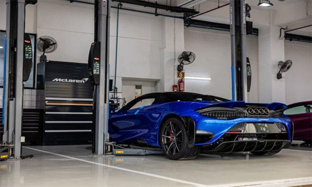 McLaren Workshop Mumbai Near by me Turbhe