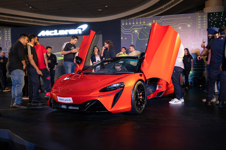 McLaren Artura Launch - McLaren Mumbai