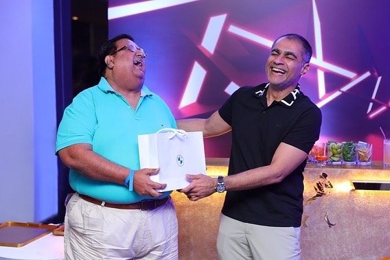 BMW Cocktail Culture Happy Moment - BMW Infinity Cars