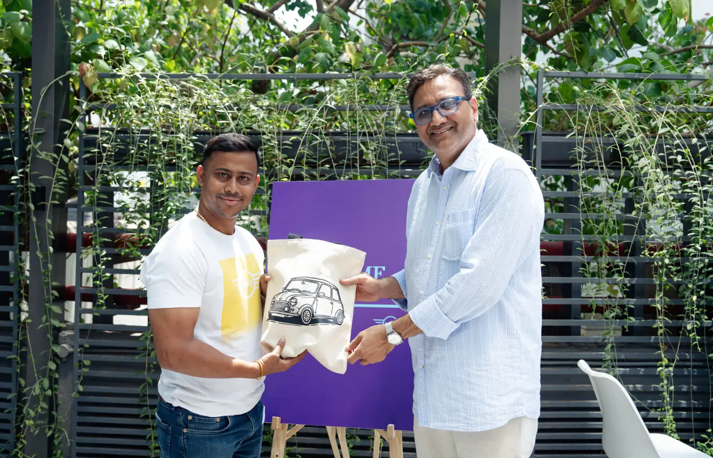 MINI Meets Coffee Event - MINI Infinity Cars