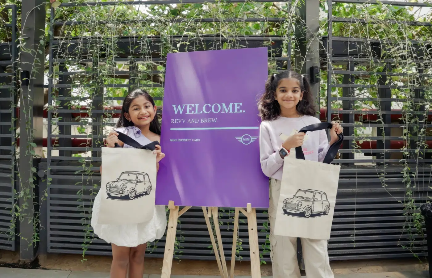 MINI Meets Event - MINI Infinity Cars