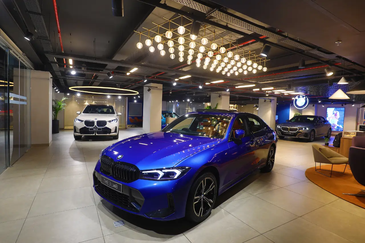 BMW Infinity Cars Delhi - BMW Infinity Cars