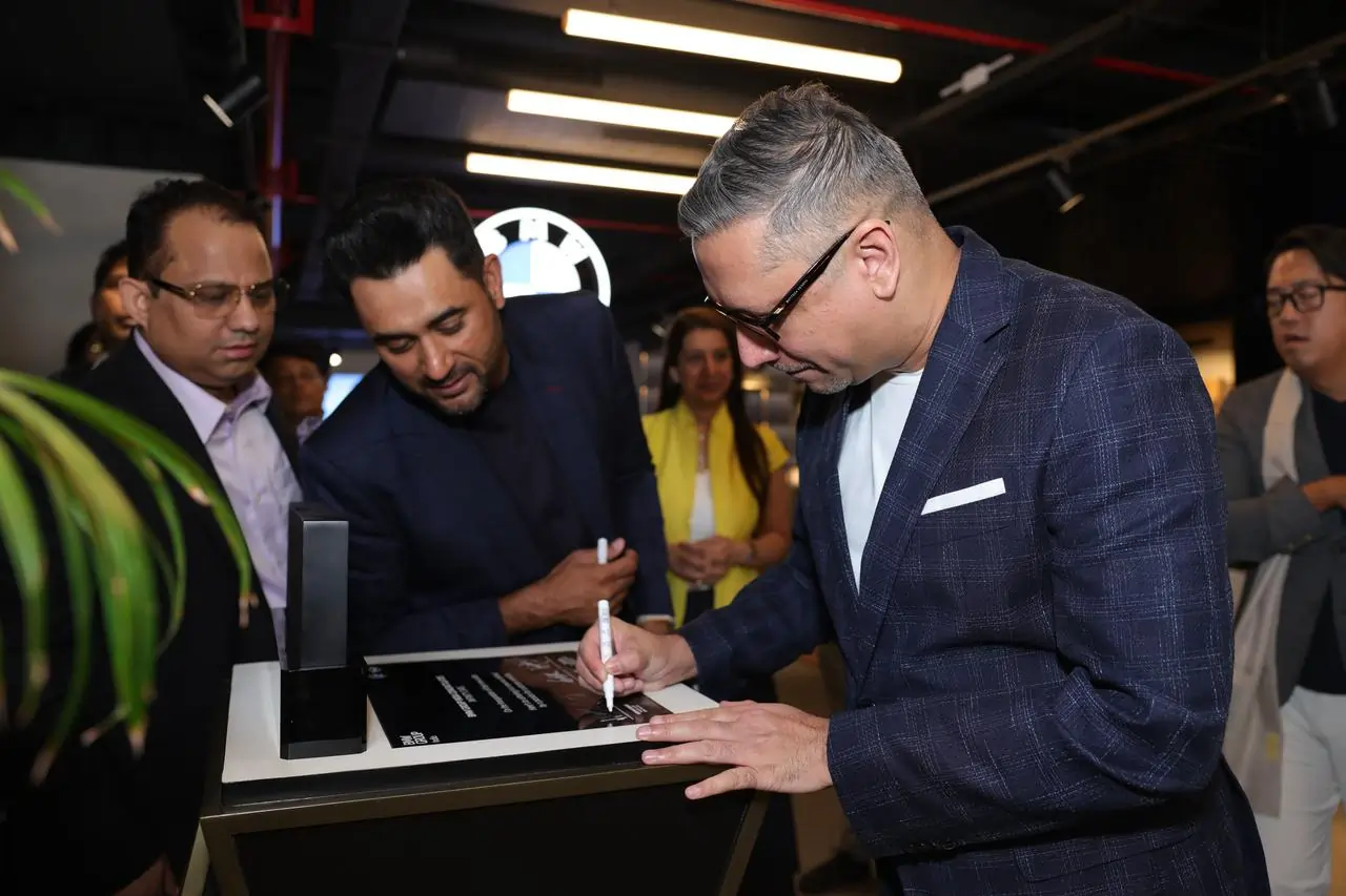 BMW Authorized Dealer Delhi - BMW Infinity Cars