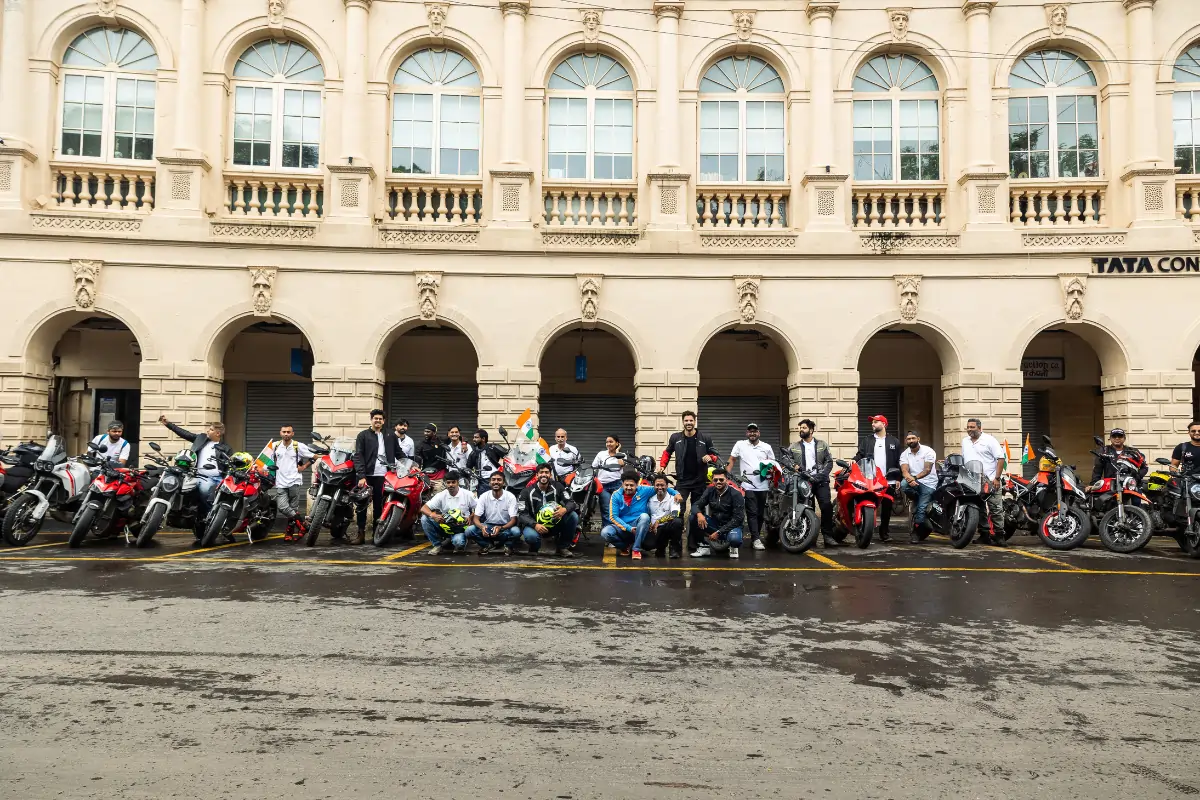 Independence Day Ducati Ride - Ducati Infinity