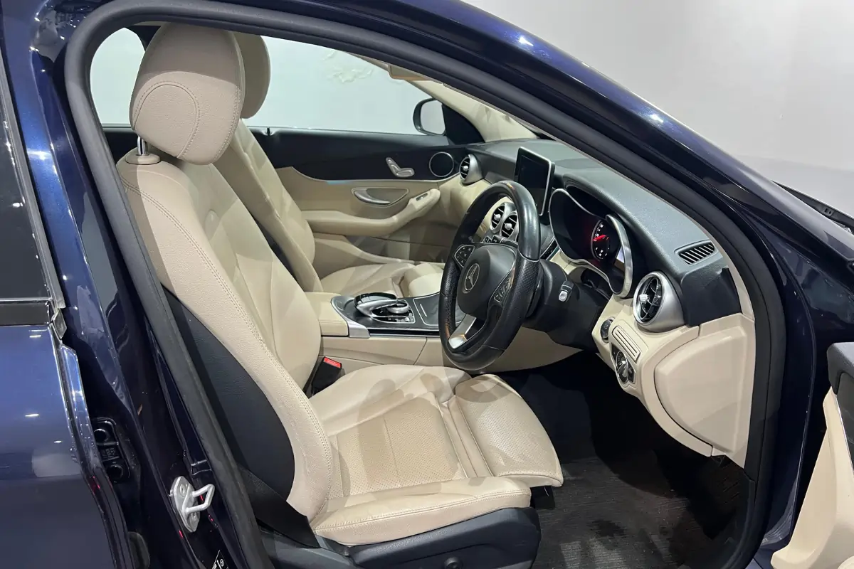 Pre-owned Mercedes C220d price in Mumbai