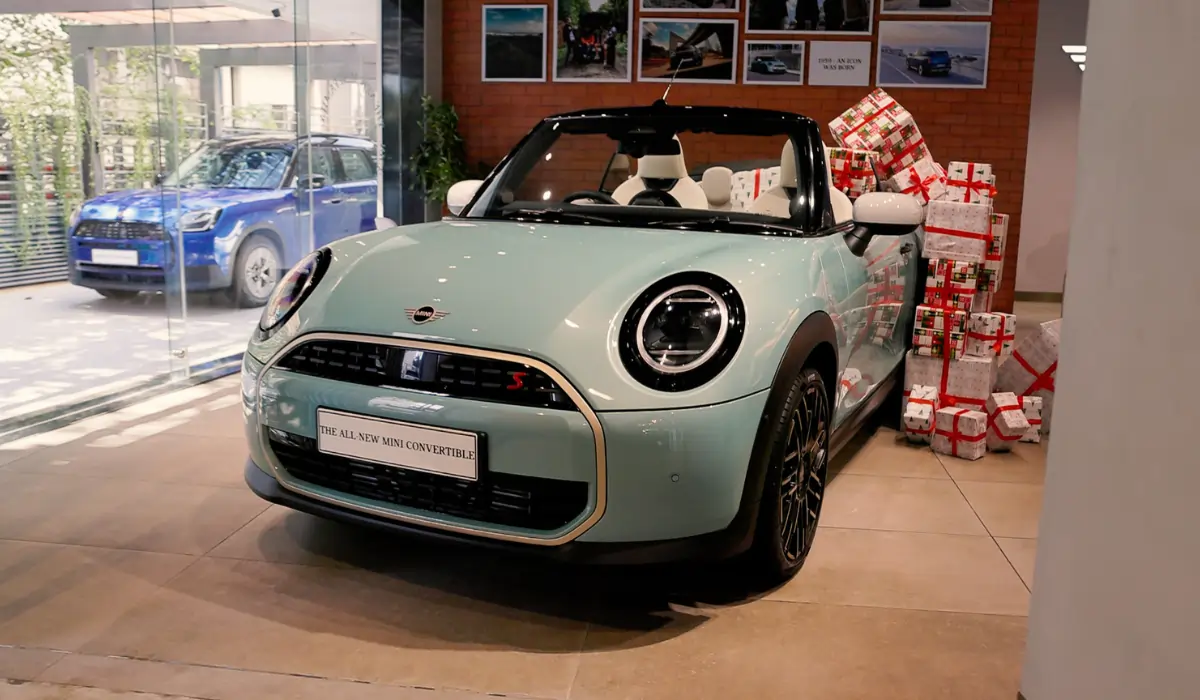 Winter Carnival, The MINI Way