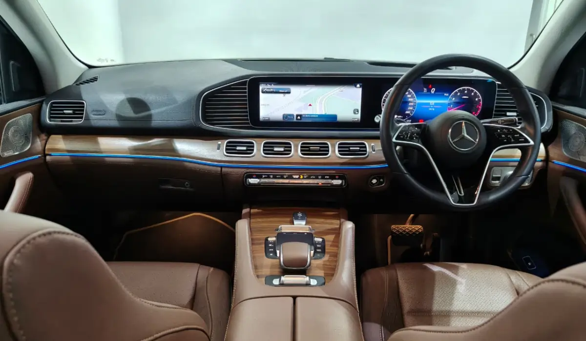 Mercedes GLE interior images