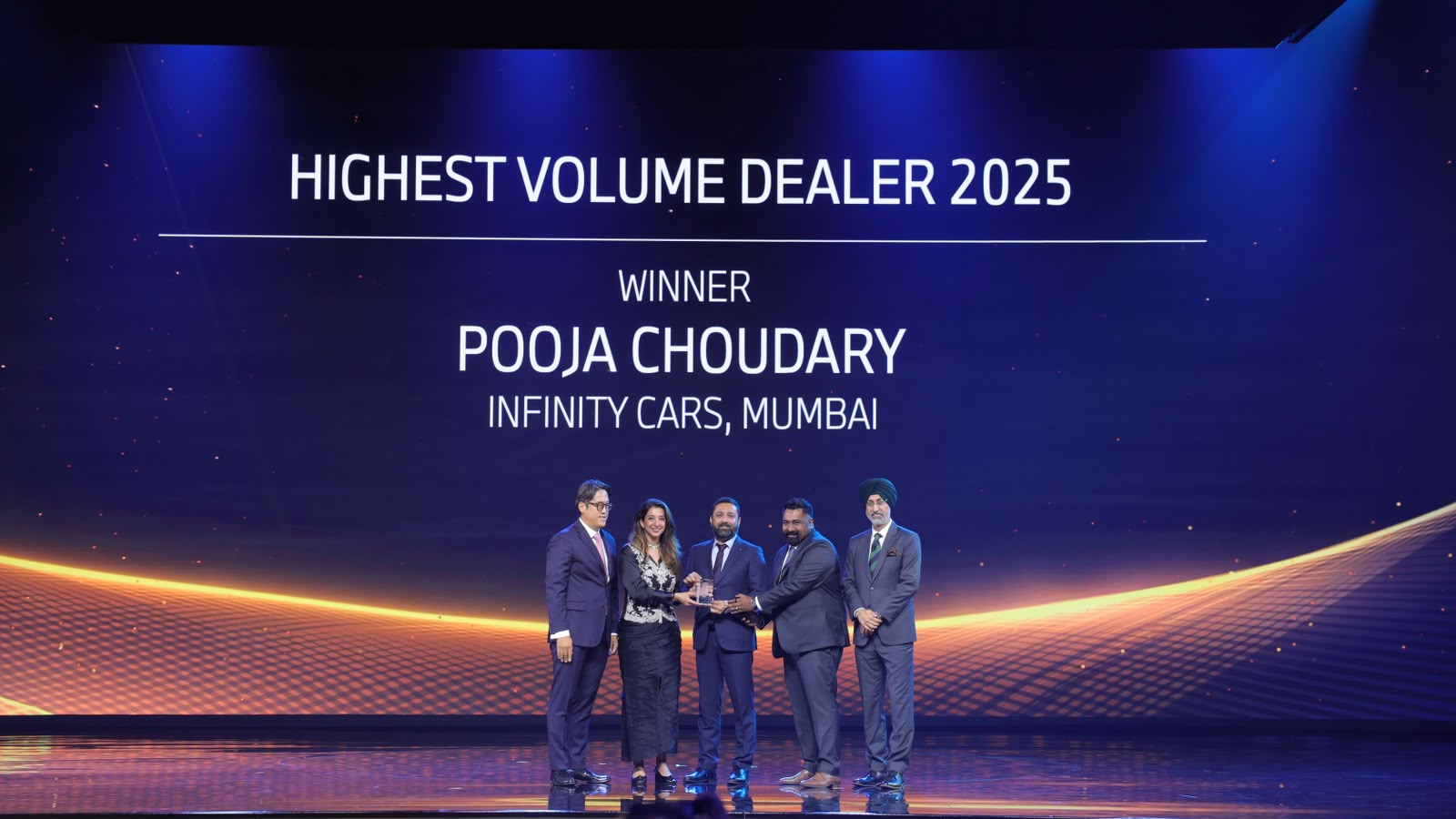 Highest Volume Dealer 2025 – Pooja Choudary (Managing Director – Infinity Cars)